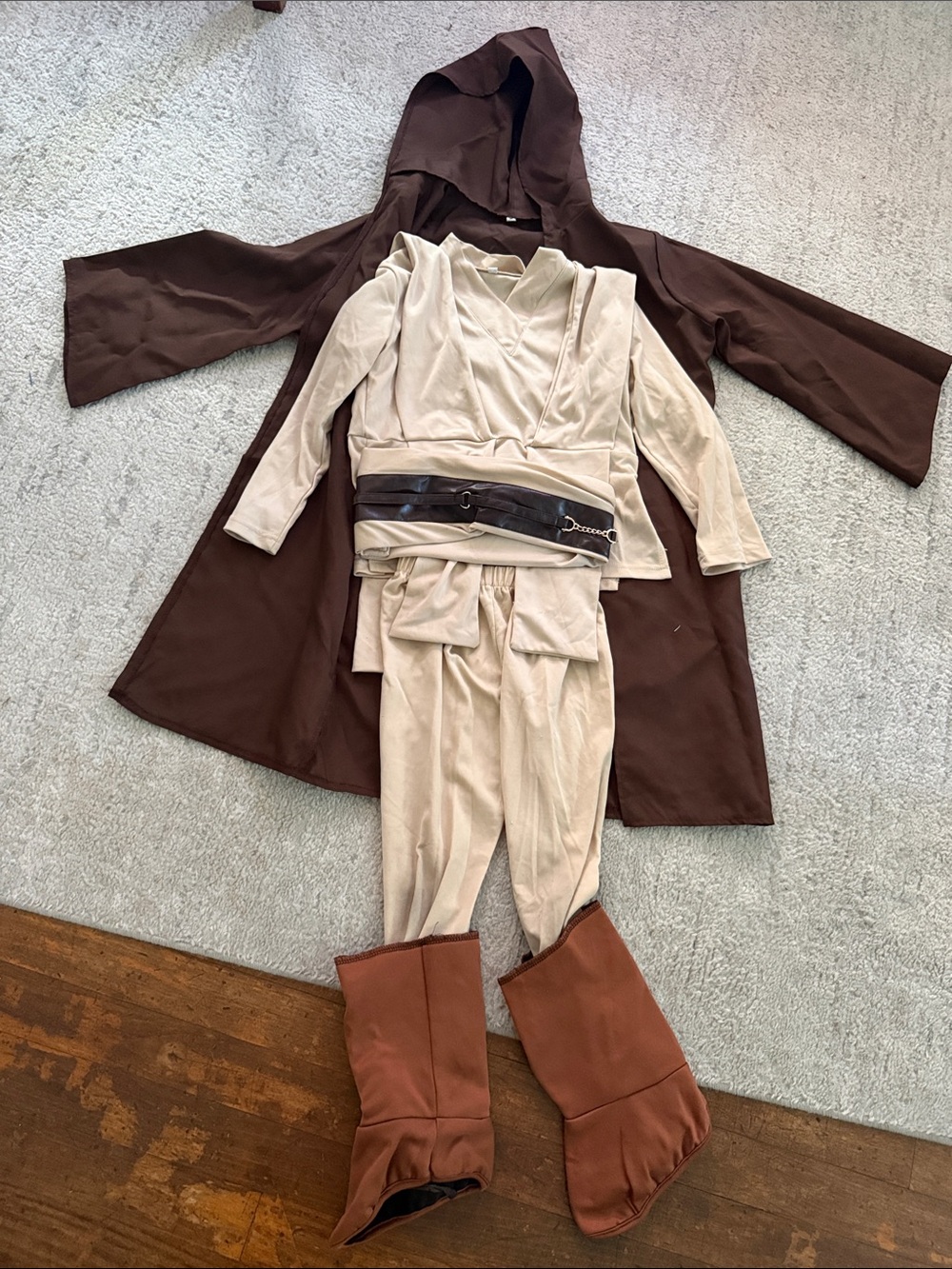 Kids Luke Skywalker Jedi Costume Set in Brown and Tan